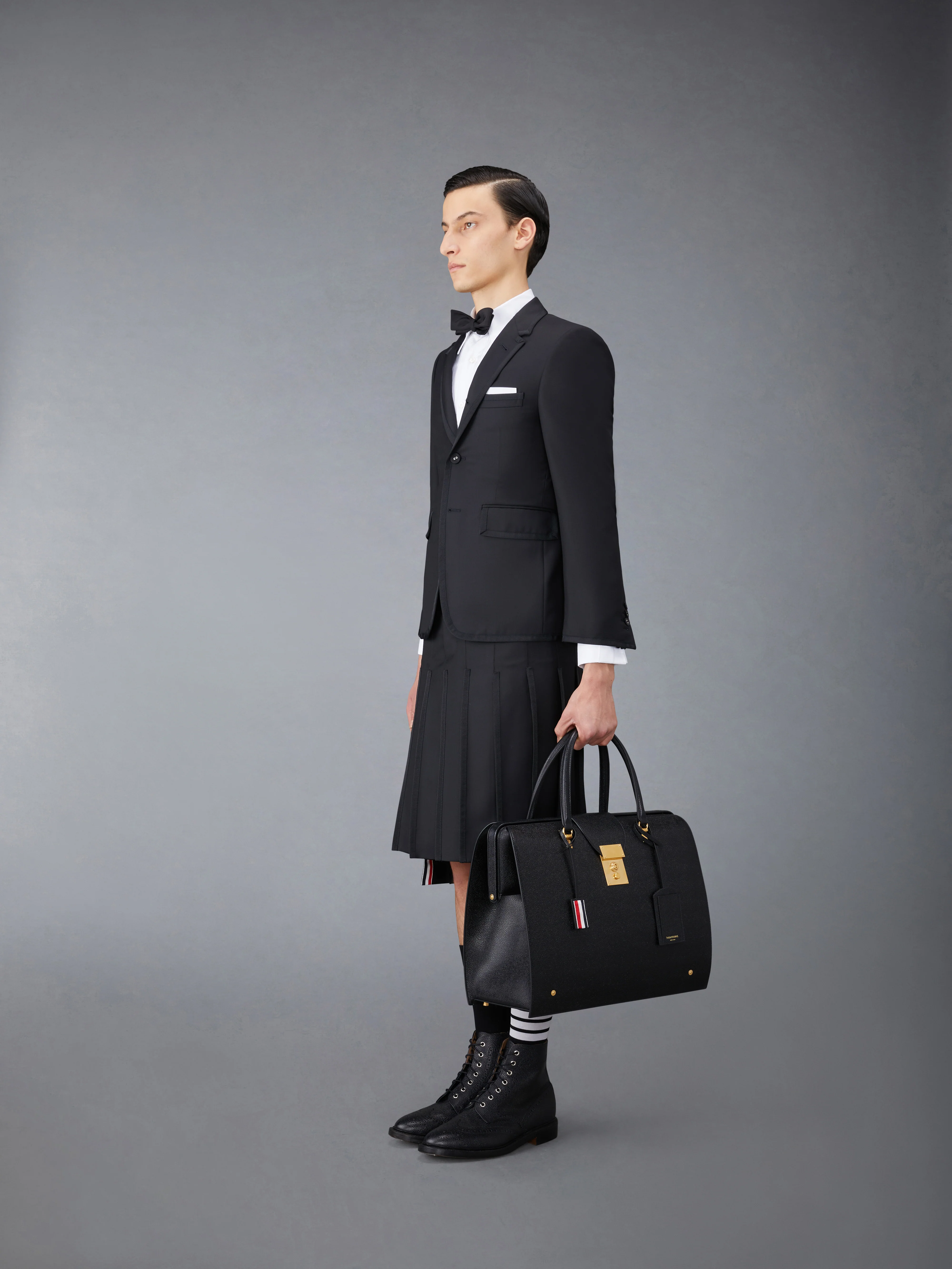 PEBBLE GRAIN MR. THOM BAG - Image 4